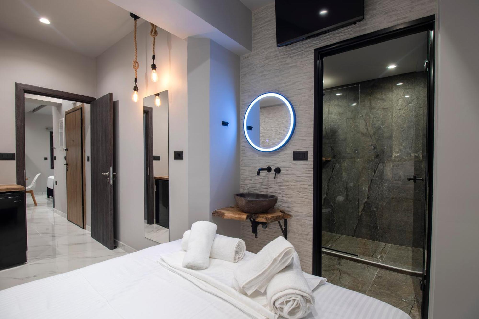 Urban Luxury Apt In Chania Centre ภายนอก รูปภาพ